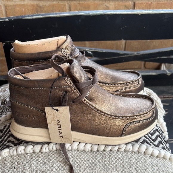 NWT Ariat Women's Metallic Brown Boots - Picture 2 of 7